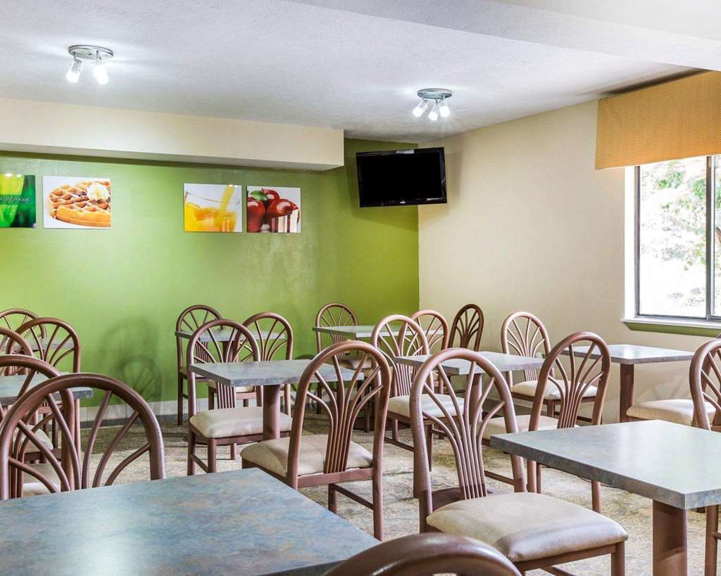 Suburban Studios Augusta Restaurant photo